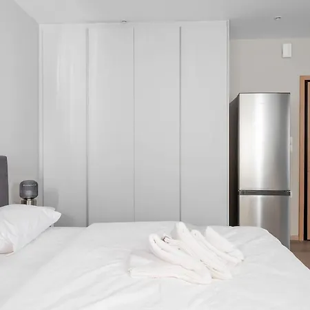 Elisabetta Luxury Living 2 Larissa